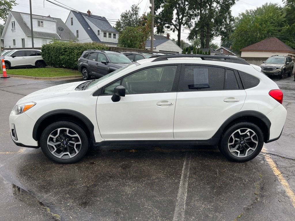 Used 2017 Subaru Crosstrek 2.0i AWD/4WD image 9