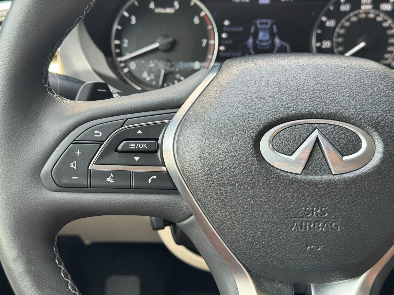 Used 2021 INFINITI QX50 Sensory FWD image 22