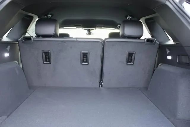 Used 2025 Cadillac XT5 Luxury image 15