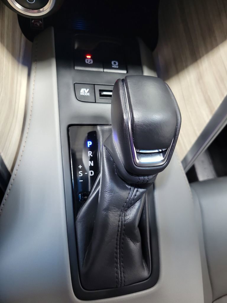 Used 2023 Toyota Venza XLE AWD/4WD image 36