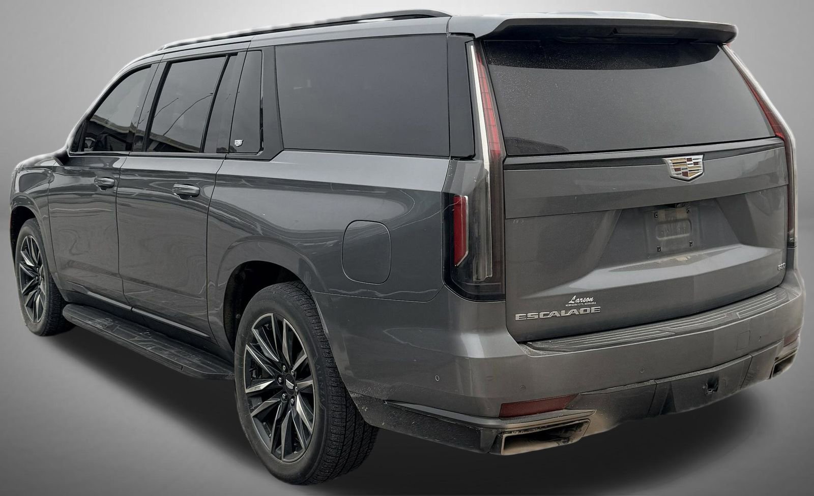 Used 2021 Cadillac Escalade ESV Sport Platinum image 3