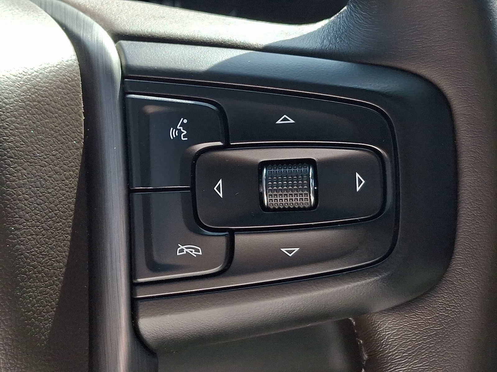 Used 2023 GMC Sierra 2500 Denali w/ Denali Ultimate Package image 25