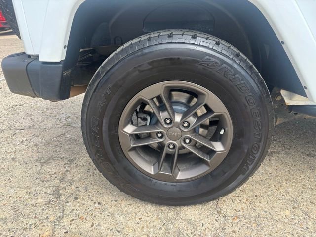 Used 2017 Jeep Wrangler Sahara image 10