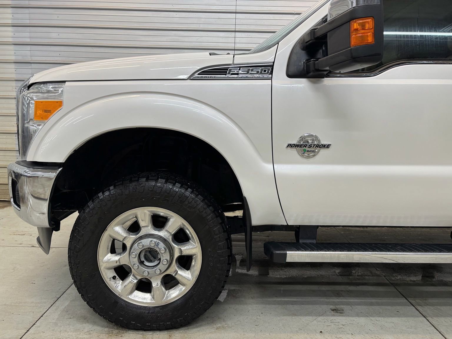 Used 2016 Ford F350 Lariat w/ Lariat Ultimate Package image 4