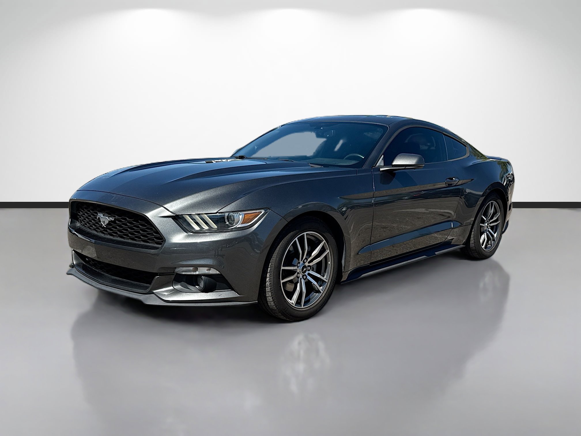 Used 2017 Ford Mustang Premium image 7