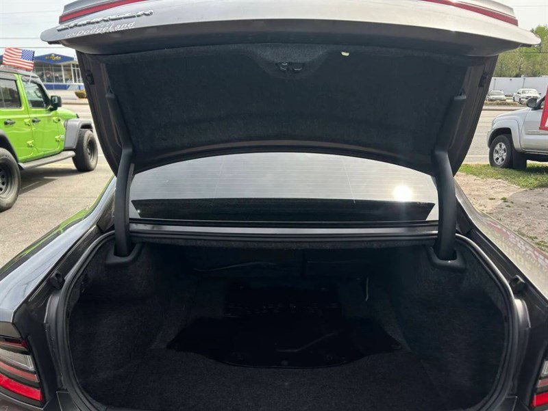 Used 2020 Dodge Charger SXT image 19