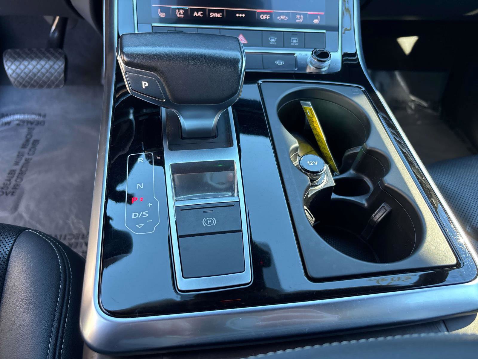 Used 2019 Audi Q8 Premium Plus w/ Premium Plus image 31