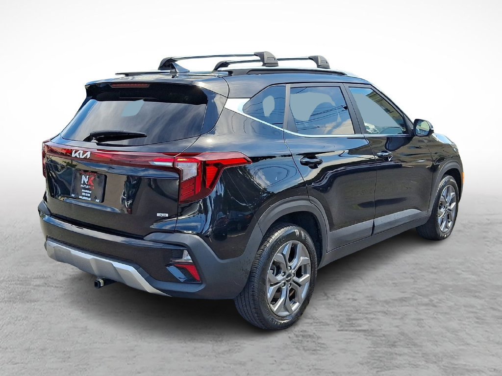 Used 2024 Kia Seltos S AWD/4WD image 6