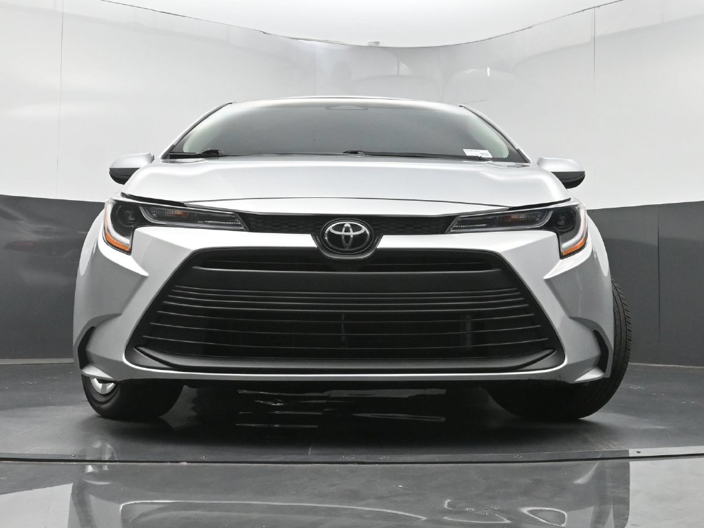 Used 2024 Toyota Corolla LE FWD image 24