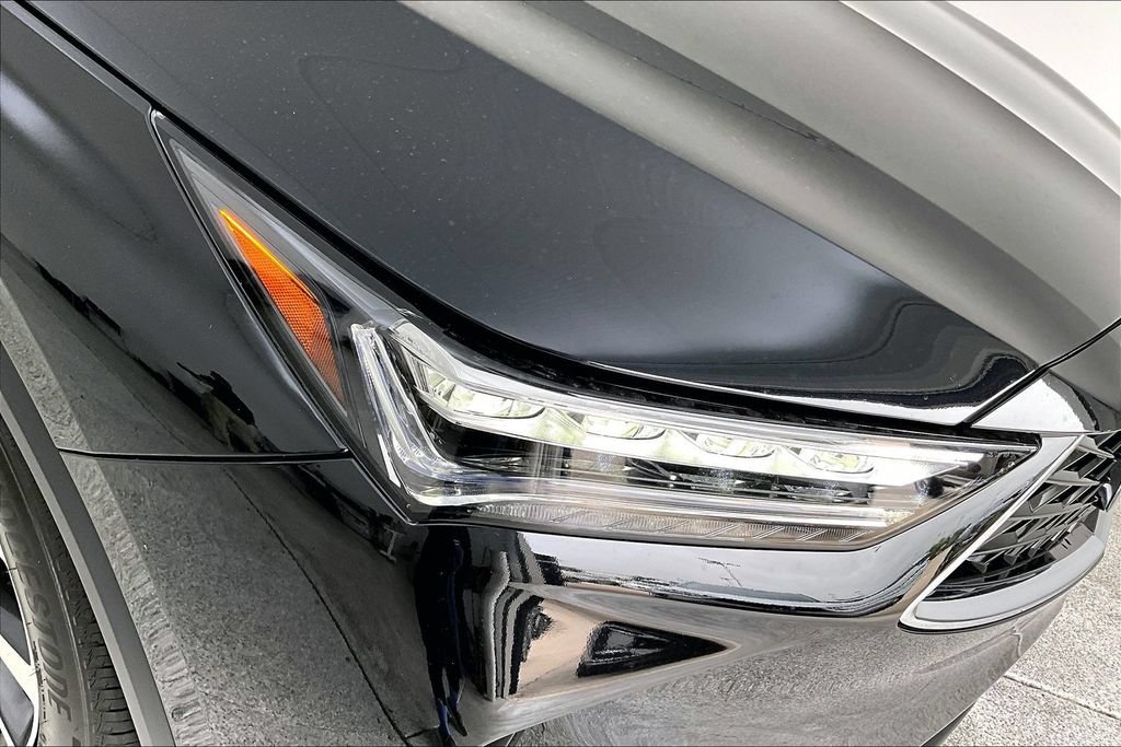 Certified 2026 Acura MDX w/ Technology Package FWD image 40