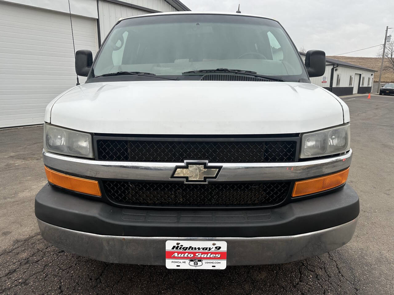 Used 2015 Chevrolet Express 3500 LT w/ LT Preferred Equipment Group image 8