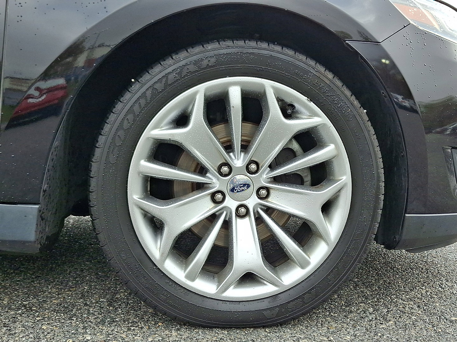 Used 2018 Ford Taurus Limited image 8