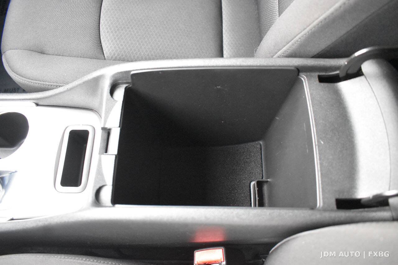 Used 2019 Chevrolet Malibu LT w/ LPO, Convenience Package 2 FWD image 31