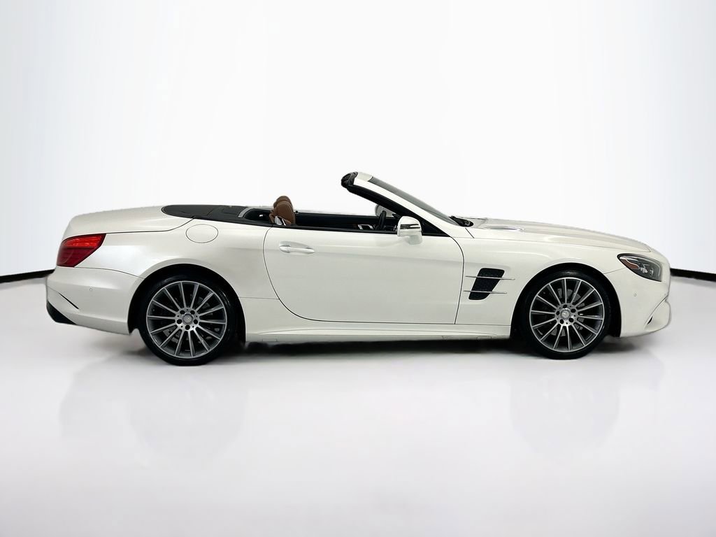 Used 2017 Mercedes-Benz SL 450 image 4