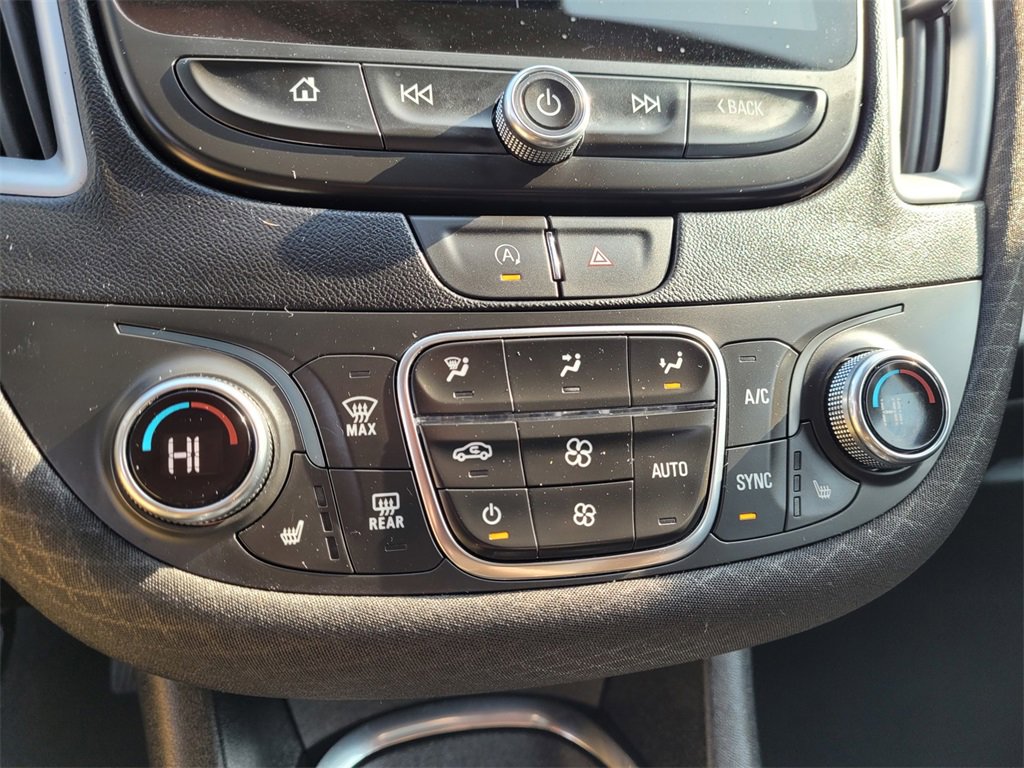 Used 2024 Chevrolet Malibu LT image 19