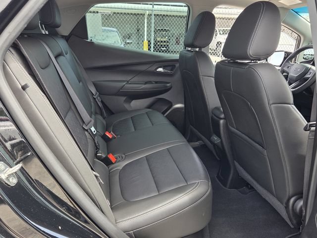 Used 2023 Chevrolet Bolt LT w/ Infotainment Package FWD image 16