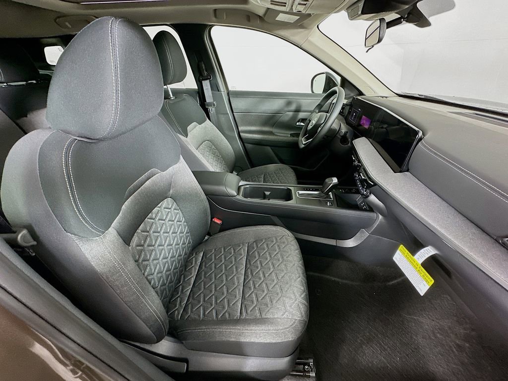 New 2026 Nissan Kicks SV w/ SV Premium Package image 35