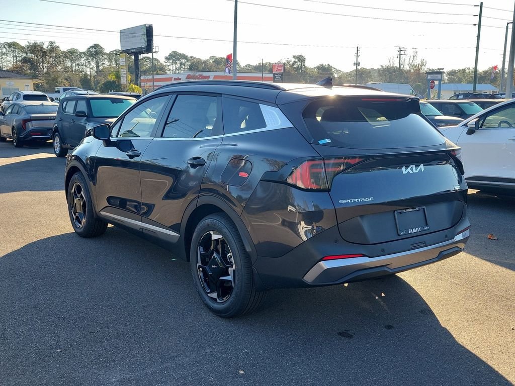 New 2026 Kia Sportage EX w/ EX Panorama Roof Package FWD image 4