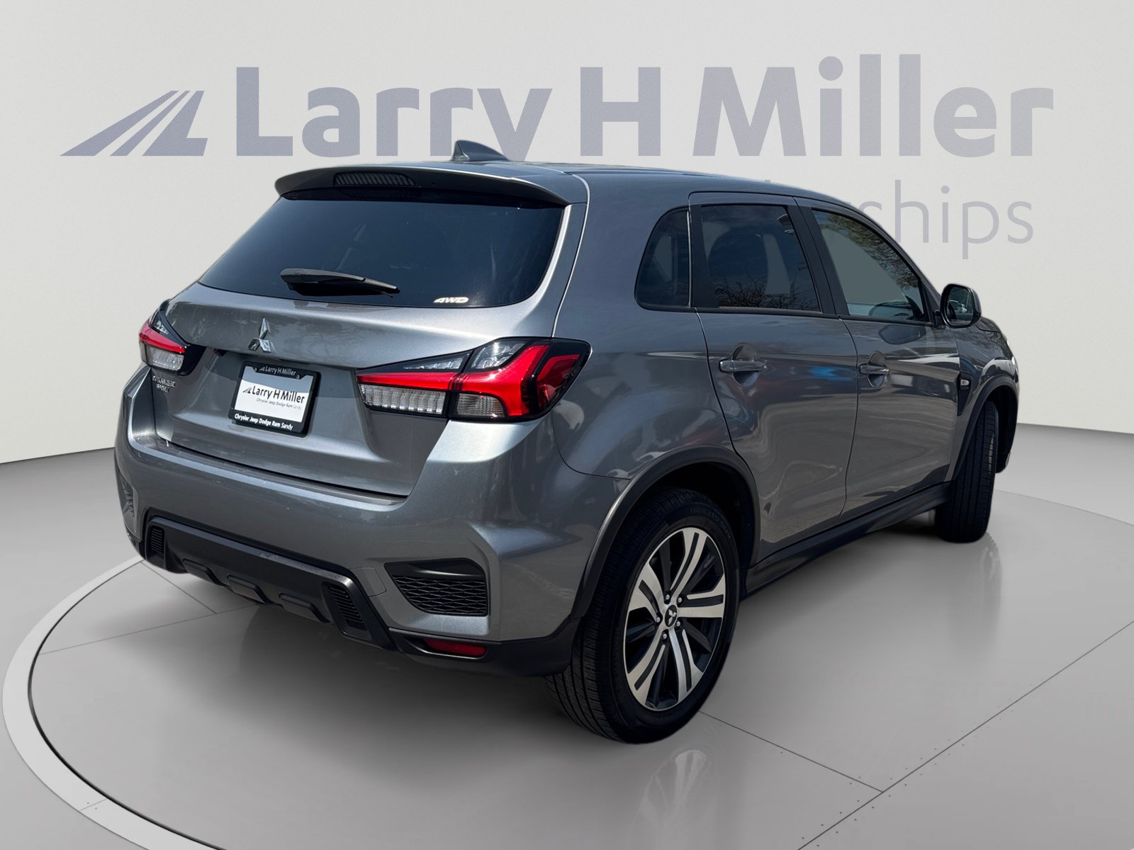 Used 2024 Mitsubishi Outlander Sport ES AWD/4WD image 5