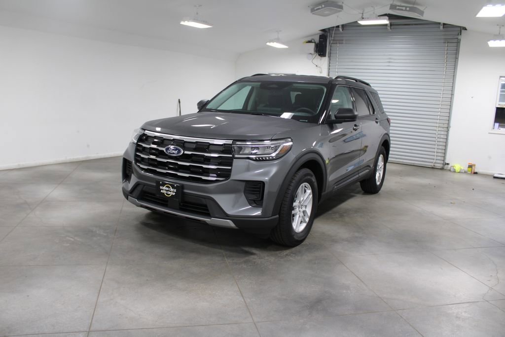 New 2026 Ford Explorer Active image 3