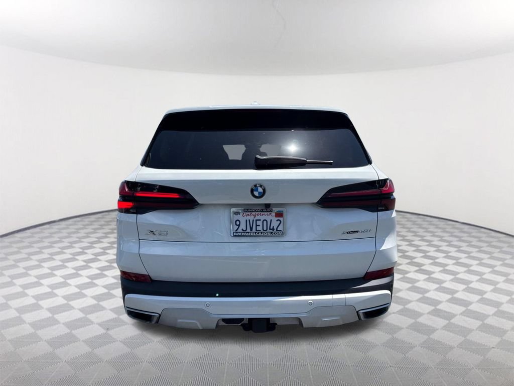Certified 2024 BMW X5 xDrive40i w/ Premium Package AWD/4WD image 5
