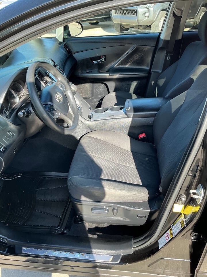 Used 2013 Toyota Venza LE FWD image 14