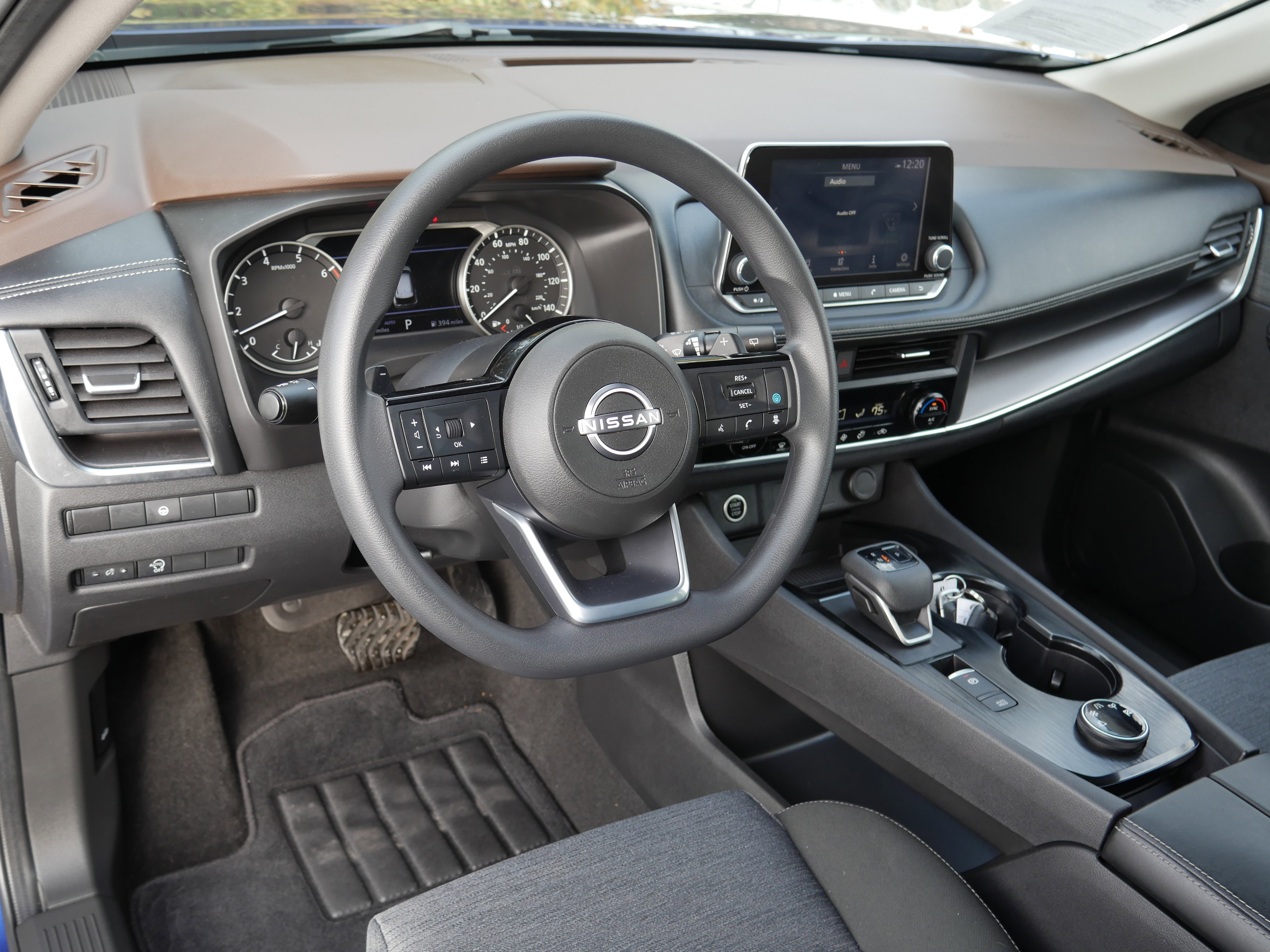 Certified 2023 Nissan Rogue SV image 4