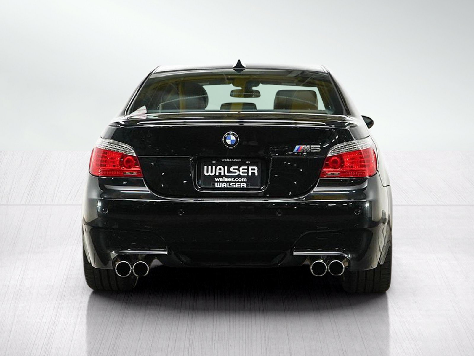 Used 2008 BMW M5 RWD image 4
