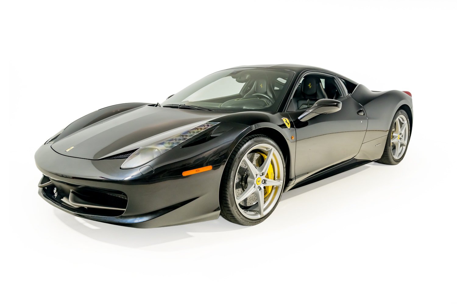 Used 2010 Ferrari 458 Italia Coupe RWD image 2