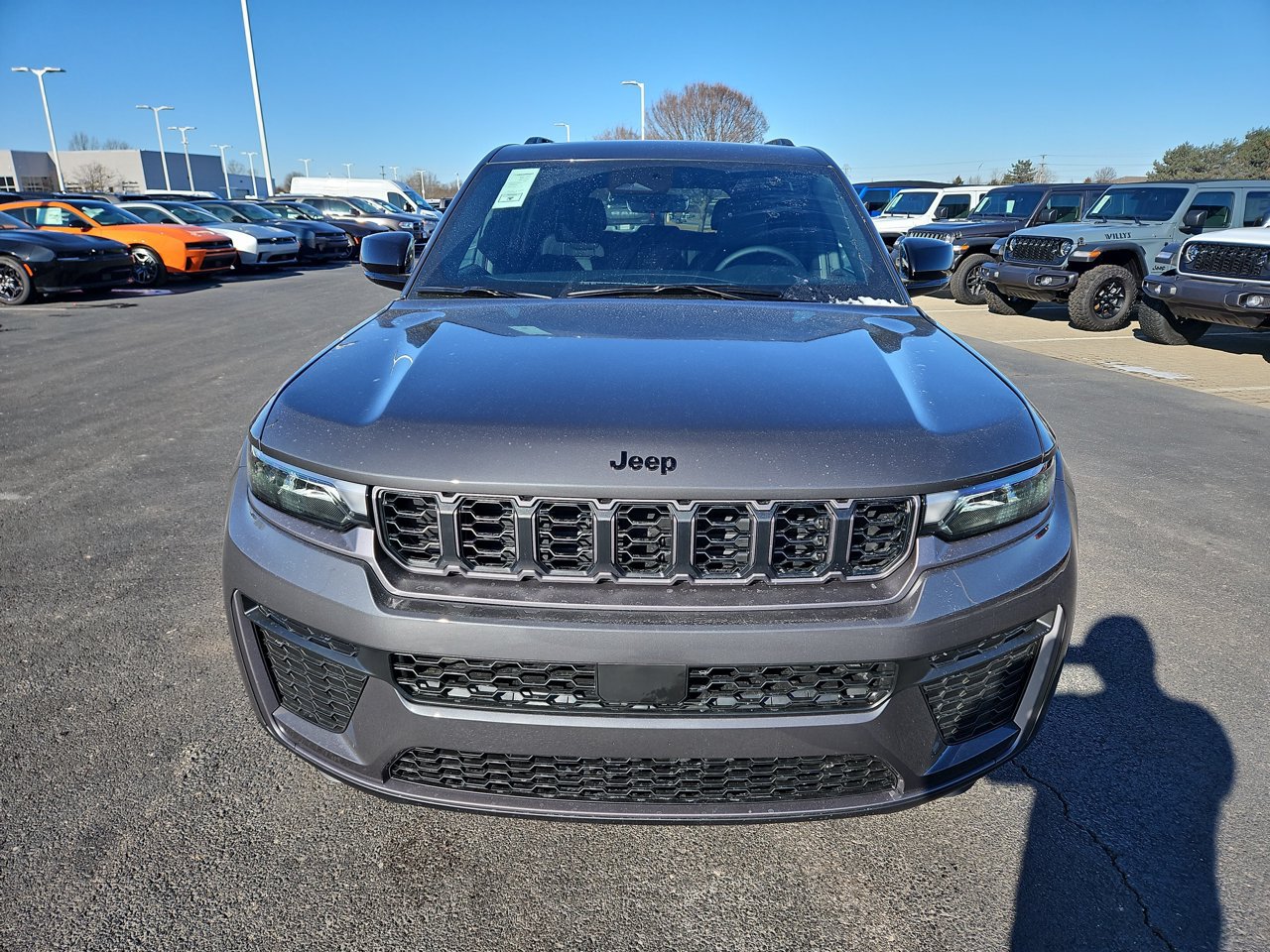 New 2026 Jeep Grand Cherokee Altitude AWD/4WD image 2