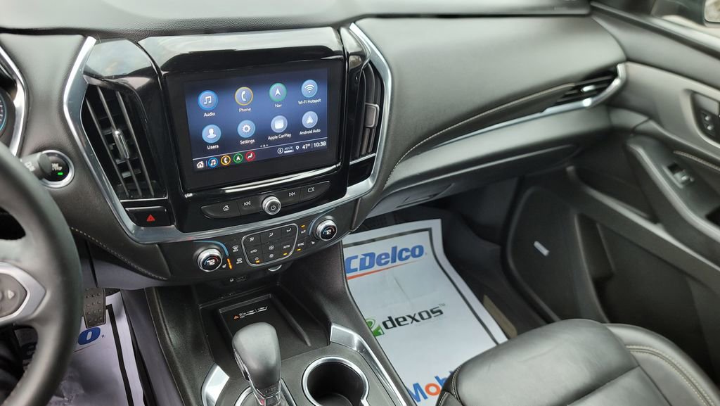 Used 2023 Chevrolet Traverse LT w/ LT Premium Package image 21