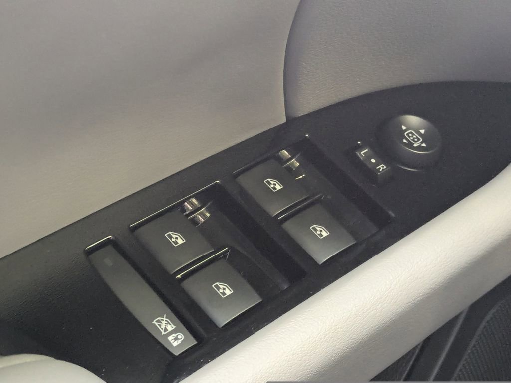 Used 2014 Cadillac XTS Luxury w/ Driver Awareness Package FWD image 23