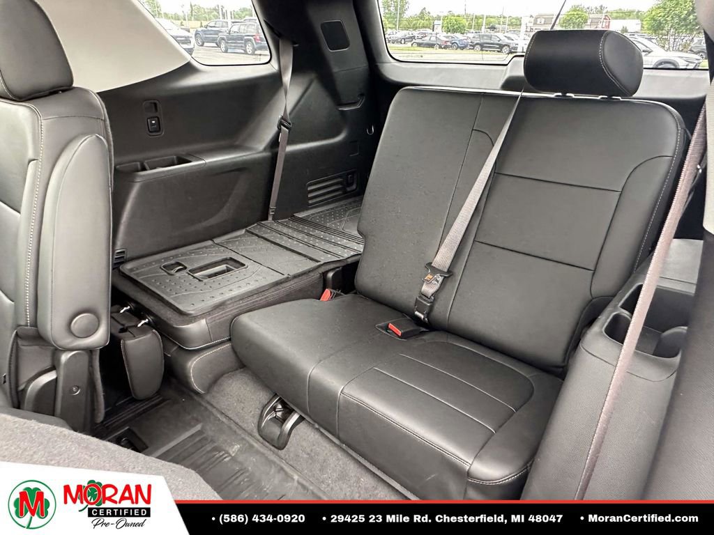 Used 2019 Chevrolet Traverse Premier w/ Redline Edition AWD/4WD image 12