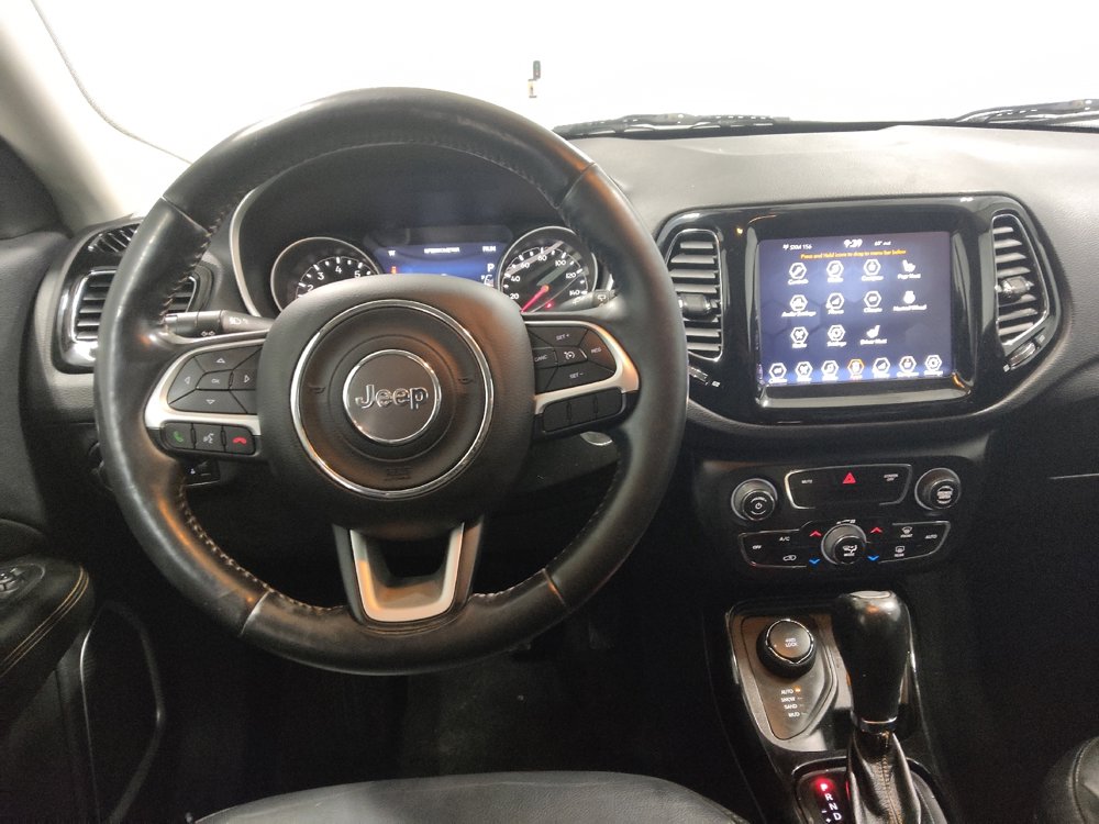 Used 2018 Jeep Compass Limited image 22
