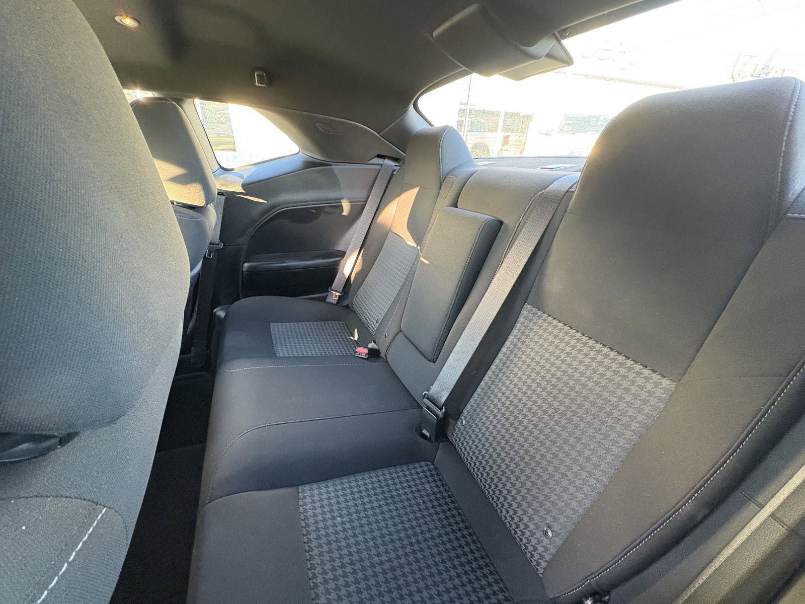 Used 2022 Dodge Challenger R/T image 9