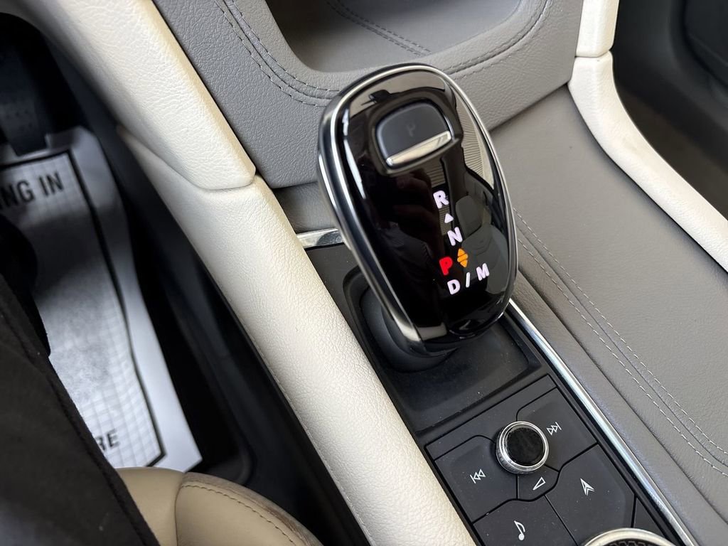 Certified 2023 Cadillac XT5 Premium Luxury image 16