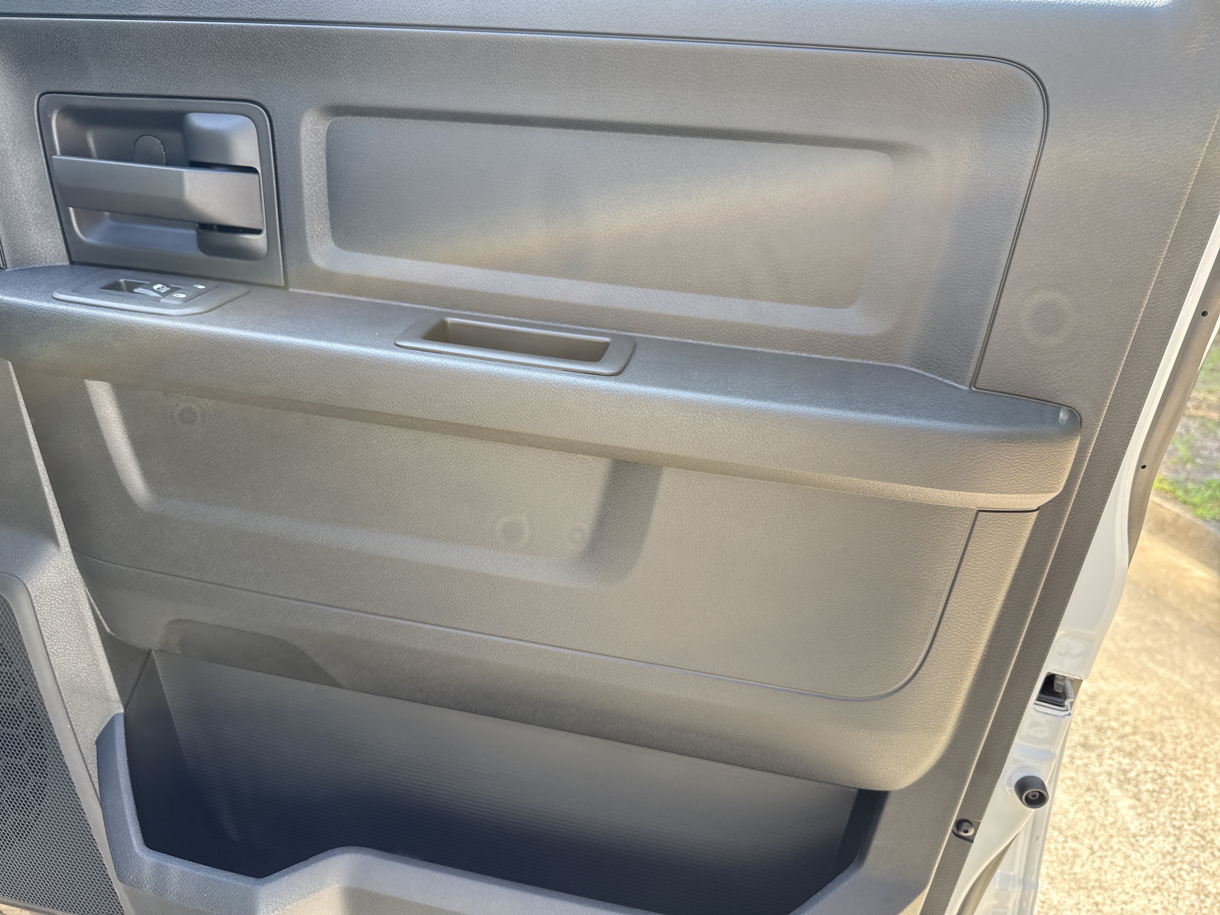 New 2026 RAM 3500 Tradesman AWD/4WD image 17