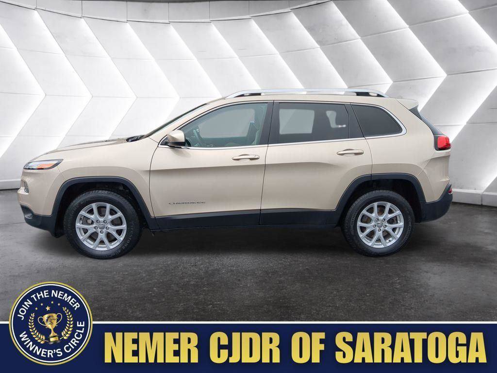 Used 2015 Jeep Cherokee Latitude w/ Cold Weather Group image 3
