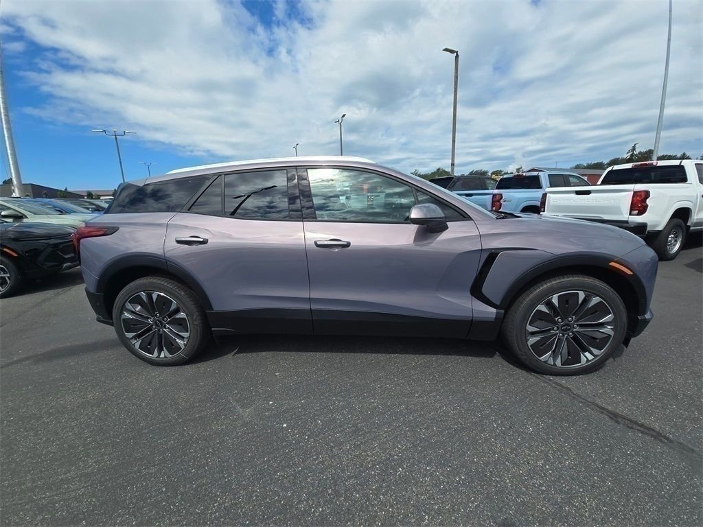 New 2025 Chevrolet Blazer EV LT w/ Super Cruise Package image 3
