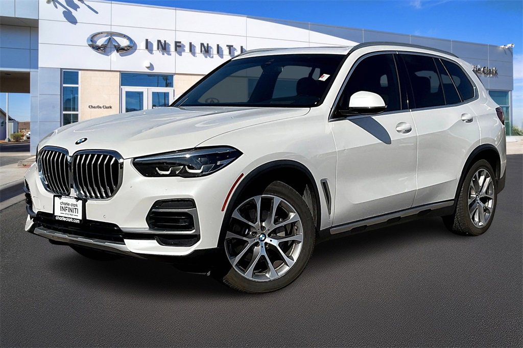 Used 2022 BMW X5 xDrive40i w/ Premium Package image 1