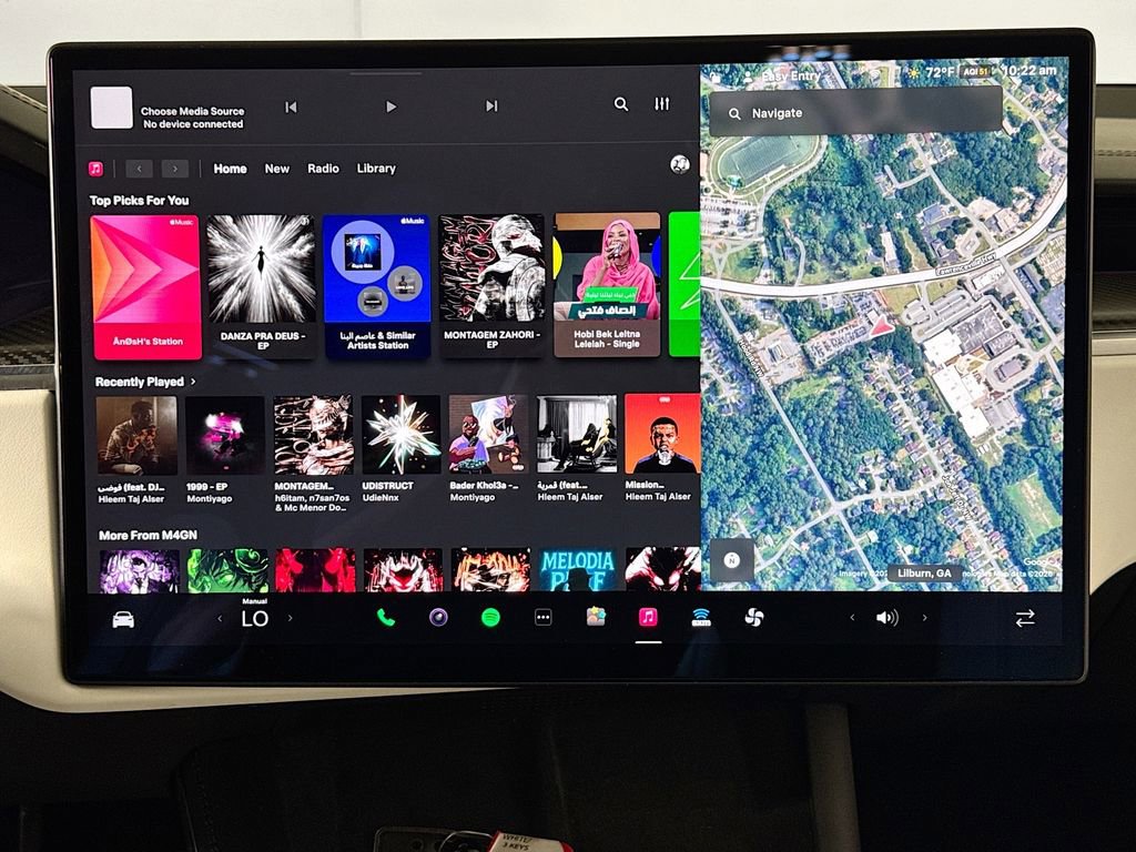 Used 2022 Tesla Model X Plaid image 14