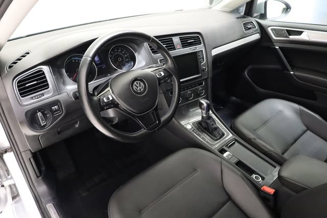 Used 2016 Volkswagen e-Golf SEL Premium FWD image 12