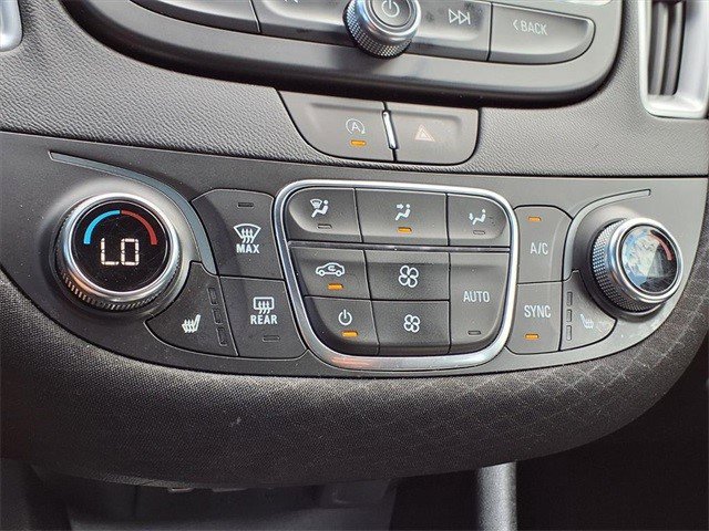 Certified 2025 Chevrolet Malibu LT image 24