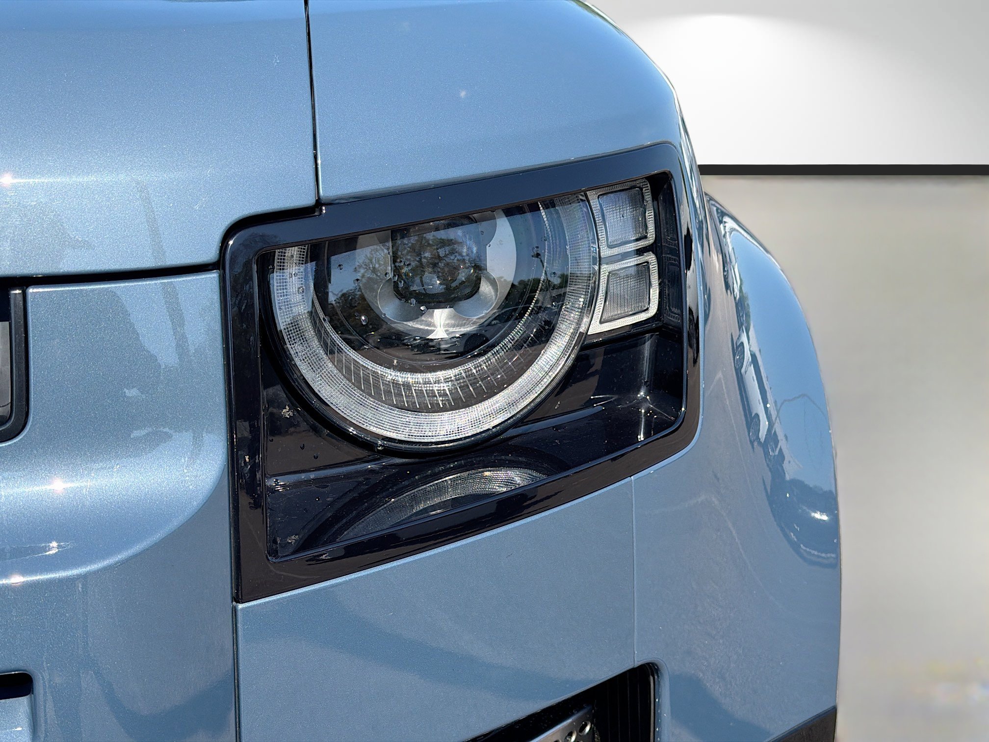 Used 2023 Land Rover Defender 110 S image 9