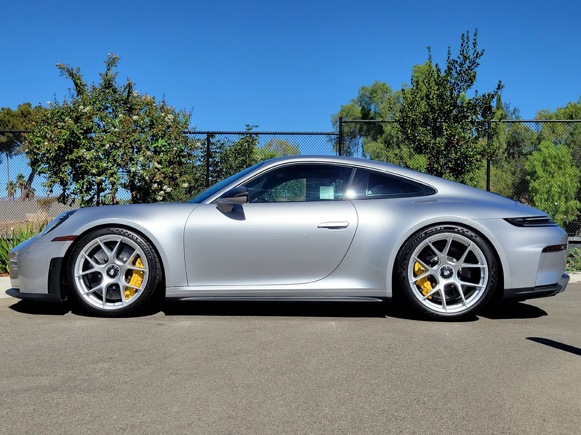 Used 2026 Porsche 911 GT3 RWD image 2