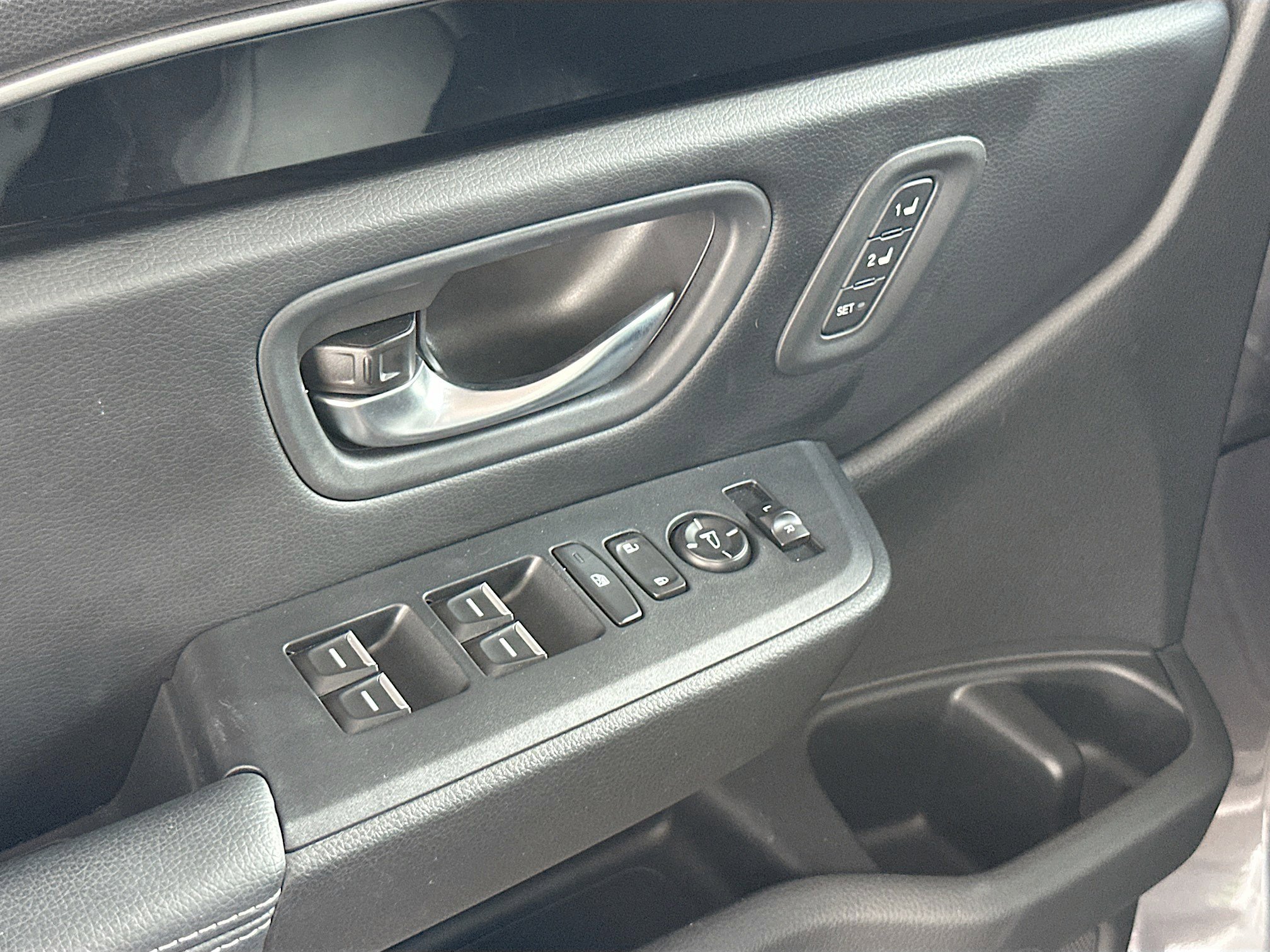 Used 2023 Honda Pilot Touring image 18