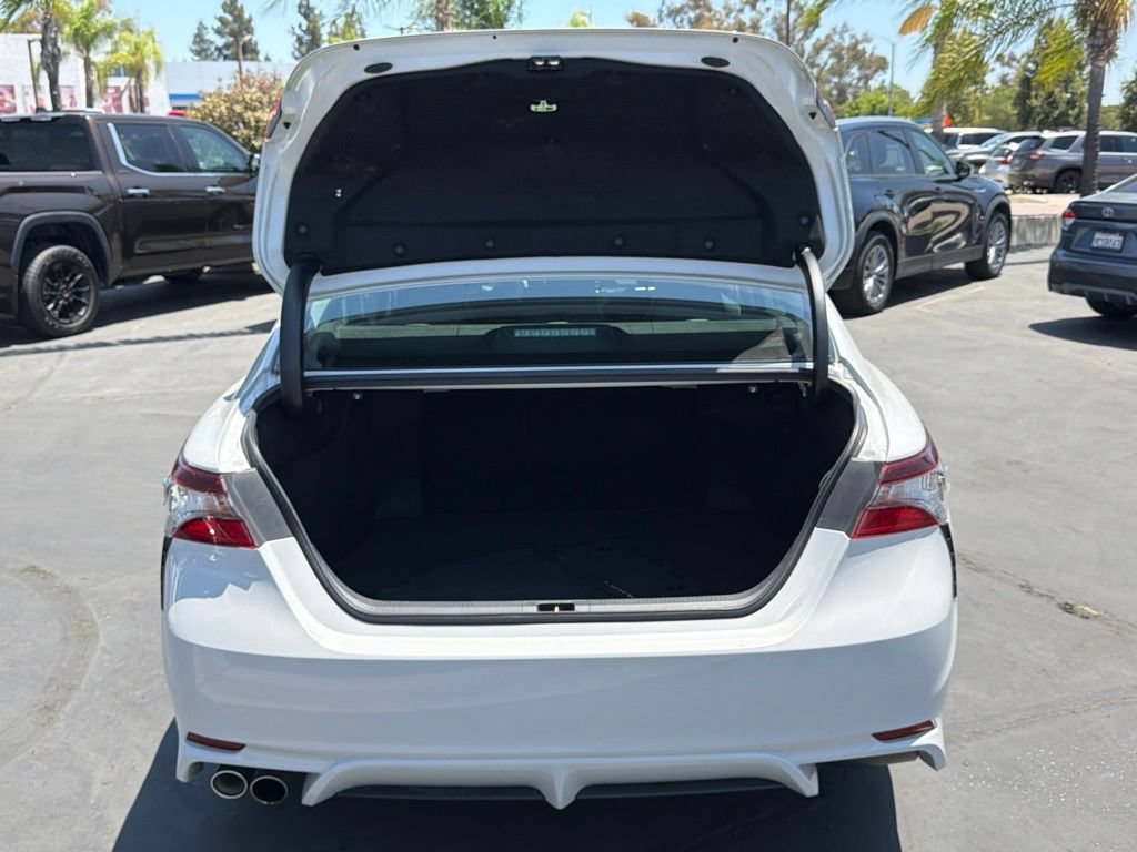 Certified 2022 Toyota Camry SE w/ Audio Upgrade Package FWD image 16