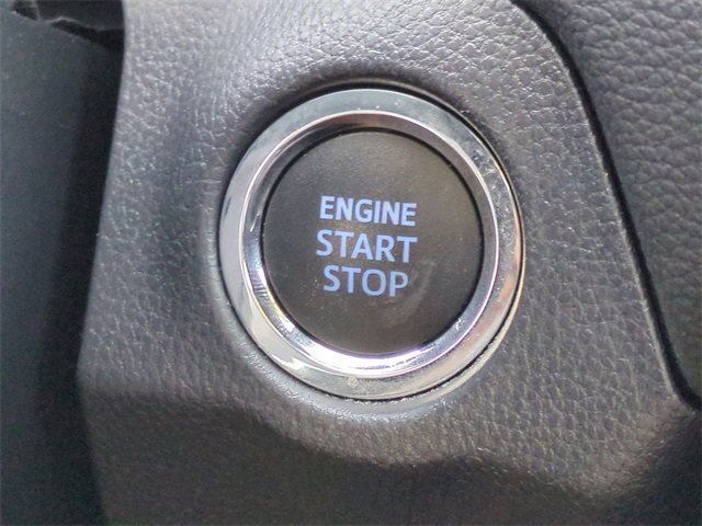 Used 2021 Toyota RAV4 XLE image 32