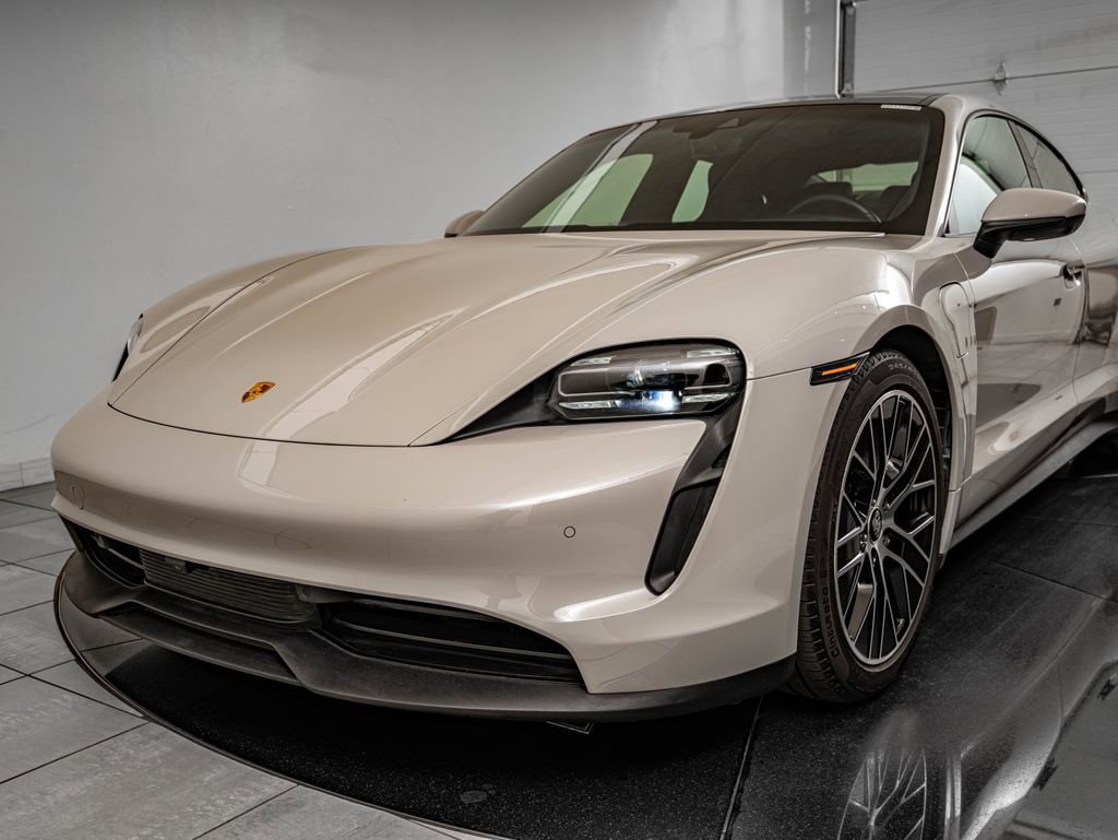 Certified 2022 Porsche Taycan image 15