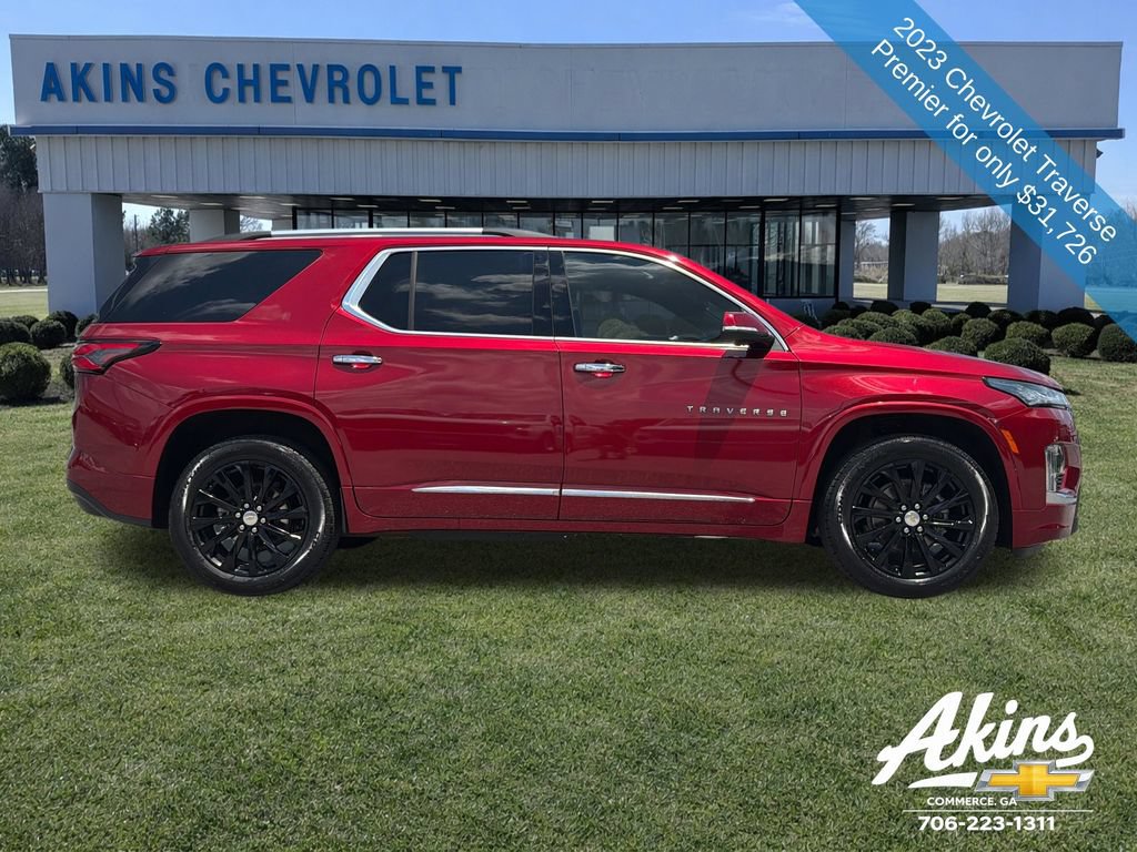 Used 2023 Chevrolet Traverse Premier FWD image 8